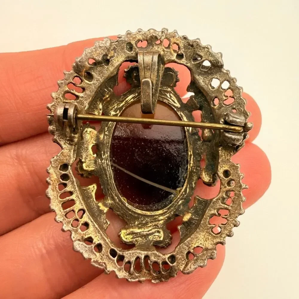 Vtg Mid Century Victorian Revival Oval Faux Tiger Eye Pot Metal Brooch Pendant